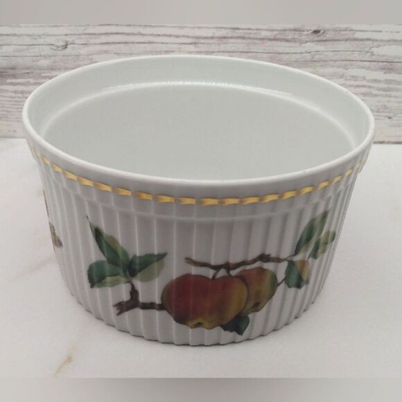 Royal Worcester England Evesham White & Gold Souffle Ramekins Vintage Dining - Picture 11 of 11